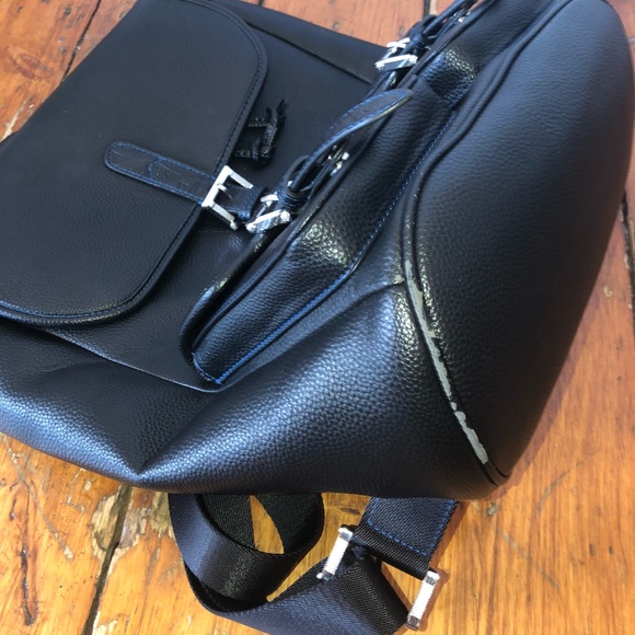 Robert Graham Men’s Leather Backpack - Picture 4 of 6